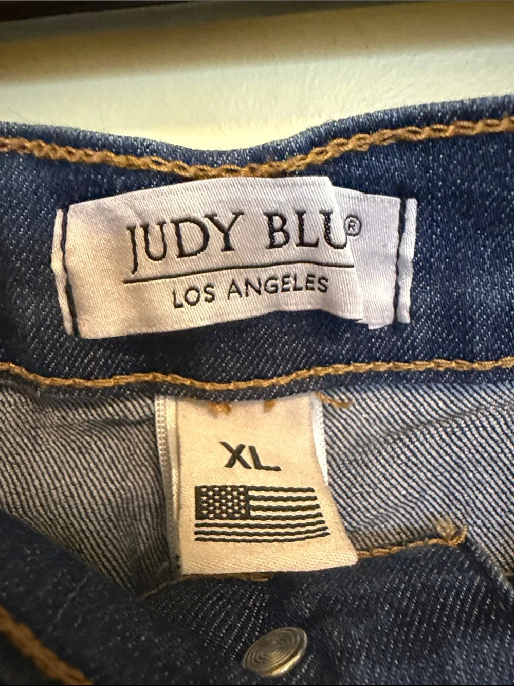 Judy Blue Mid-Rise Dark Blue Roll-Cuff Denim Shorts